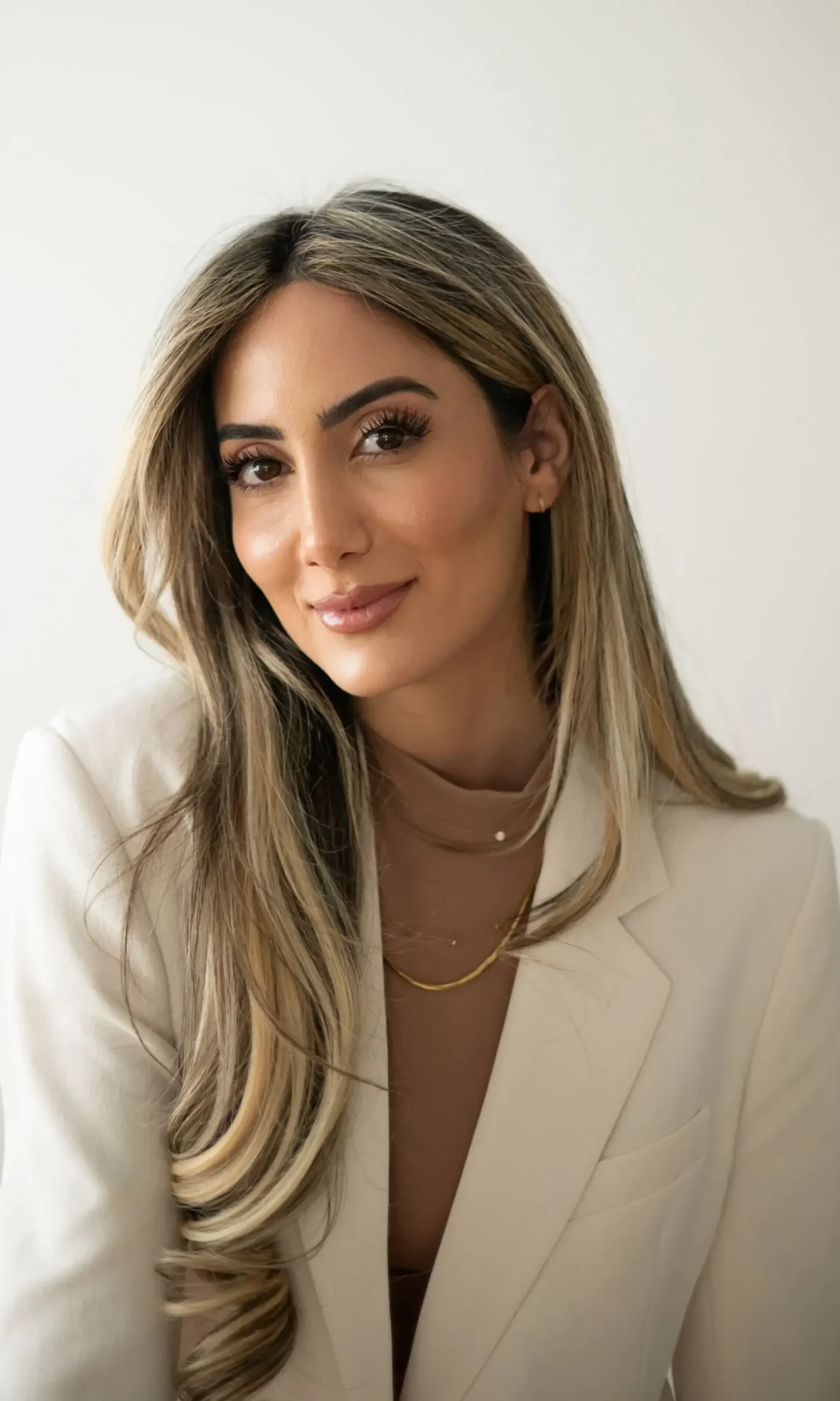 Elin Minassian (1) Elin Minassian 1 scaled