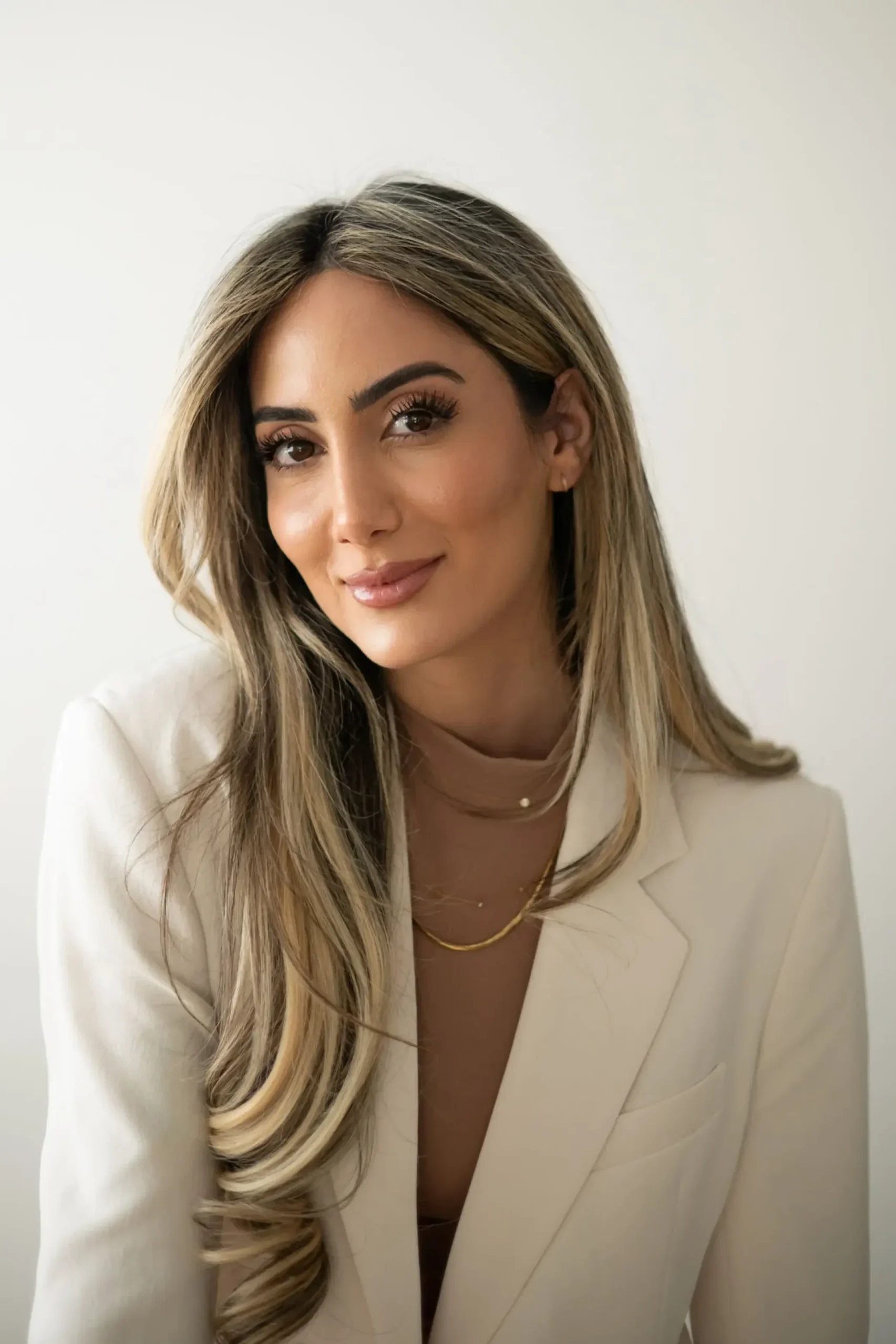 Elin Minassian (1) Elin Minassian 1 scaled